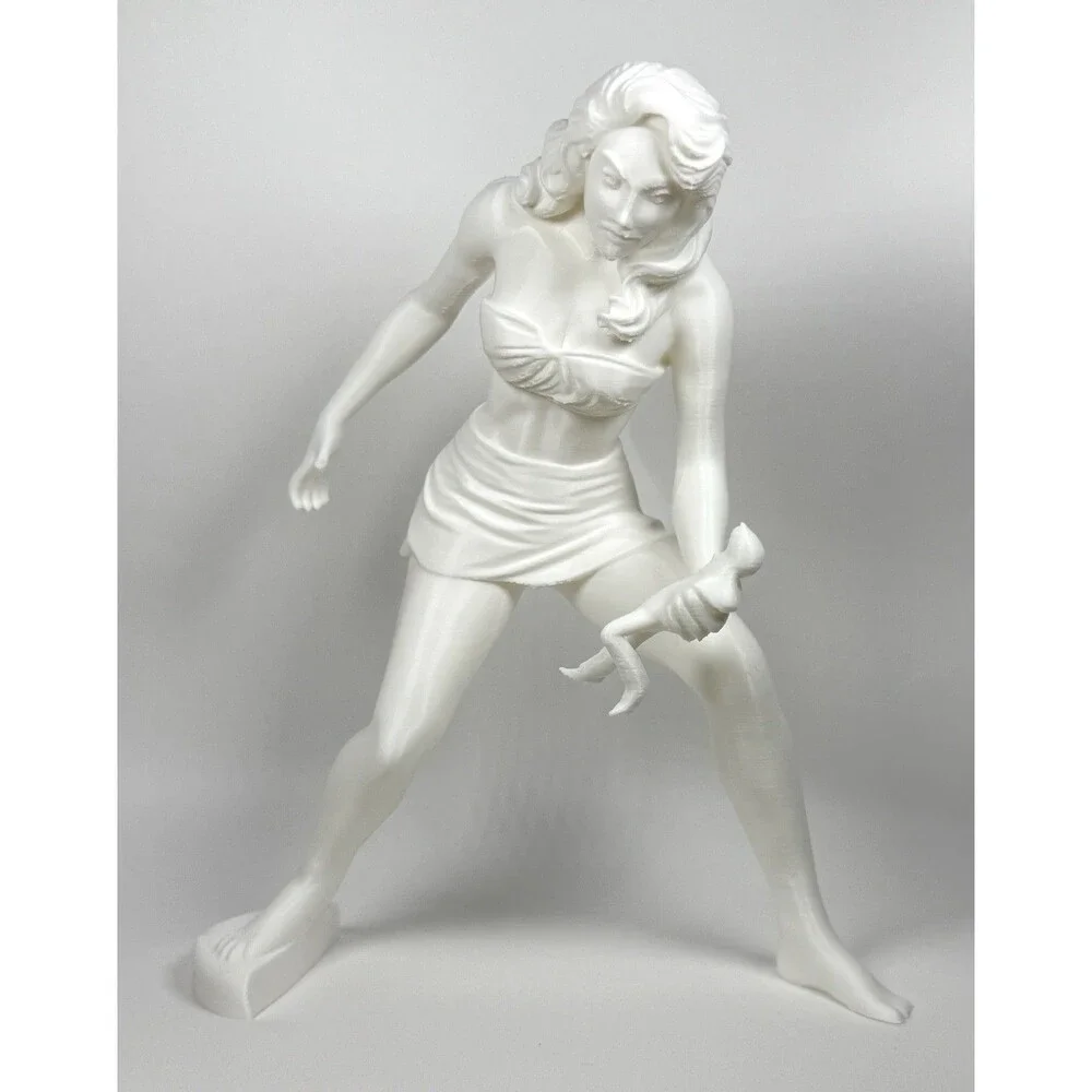 Attack Of The 50 Foot Woman Allison Hayes Giant Size 8 Inch Toy Figure